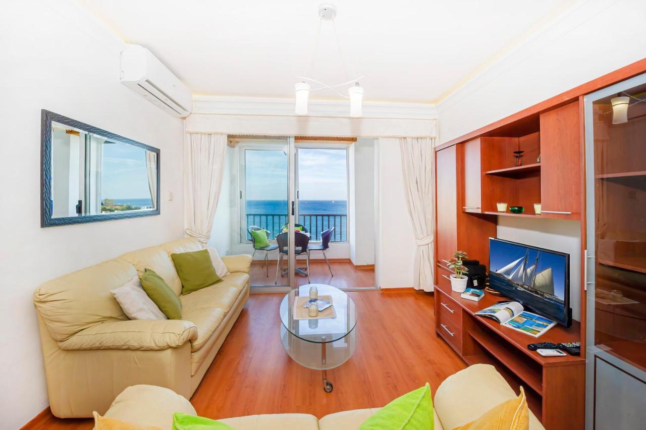 Spinola Bay Top Floor Seafront 3 Bedroom Apartment With Panoramic Sea Views - By Getawaysmalta سانت جوليان المظهر الخارجي الصورة