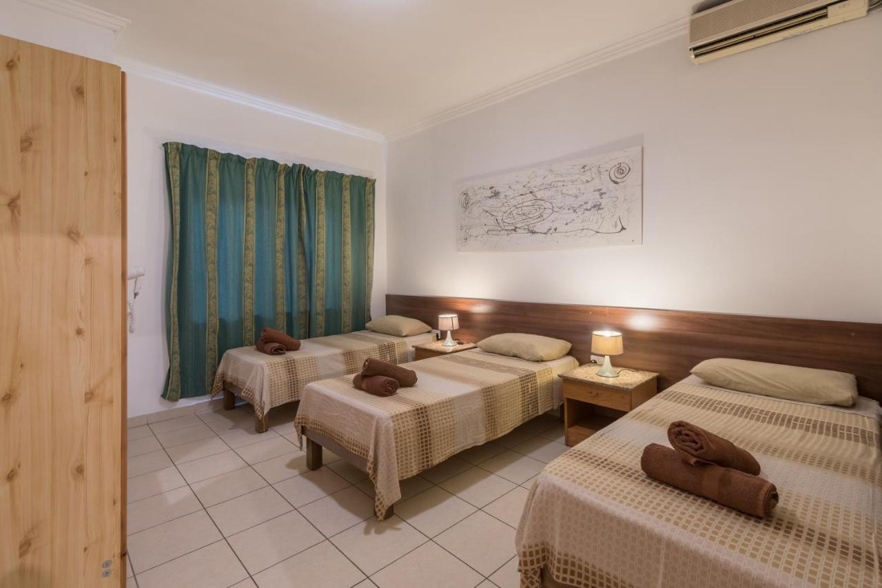 Spinola Bay Top Floor Seafront 3 Bedroom Apartment With Panoramic Sea Views - By Getawaysmalta سانت جوليان المظهر الخارجي الصورة